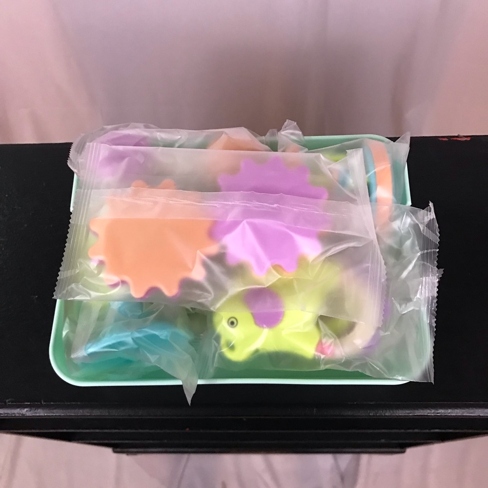 10 Baby Rattles - Picture 4 of 7